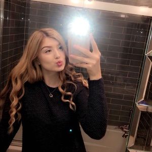 Meet your Posher, Karlee